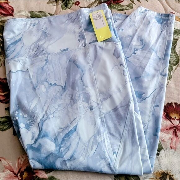 #157 ALL IN MOTION blue swirled 7/8 length Leggings Size: 4X - Picture 1 of 5